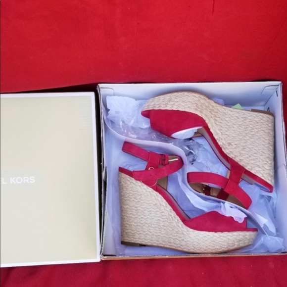 Michael Kira wedge - Picture 4 of 4